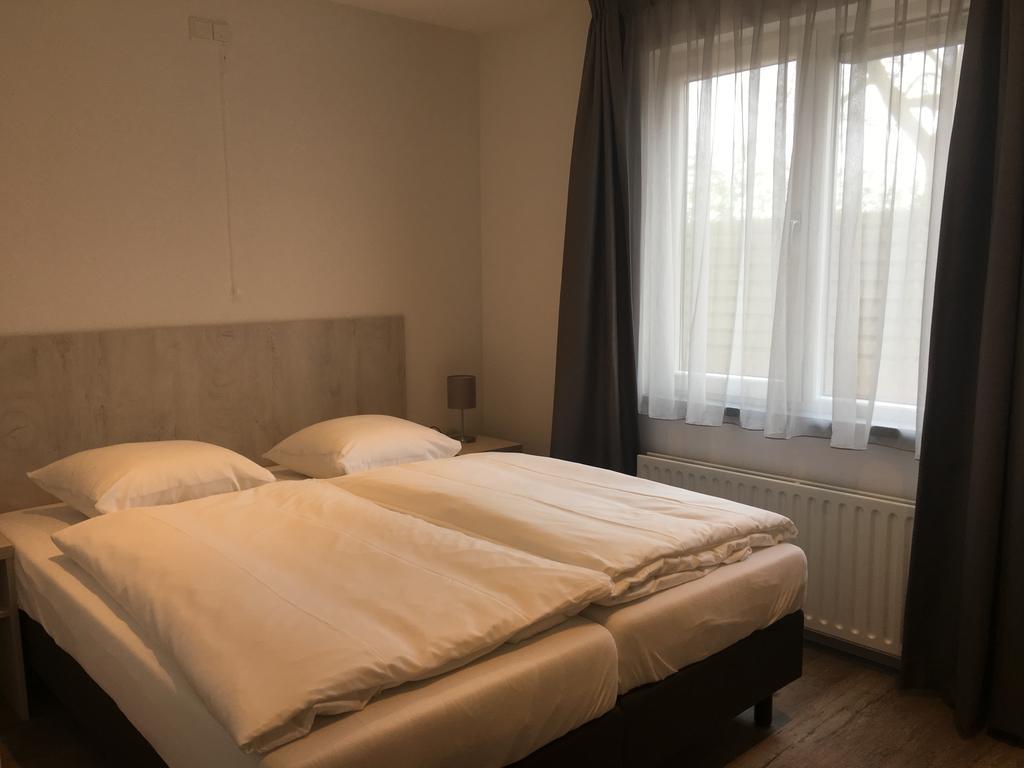 Boutique Hotel De Zwaluw Де-Коог Экстерьер фото
